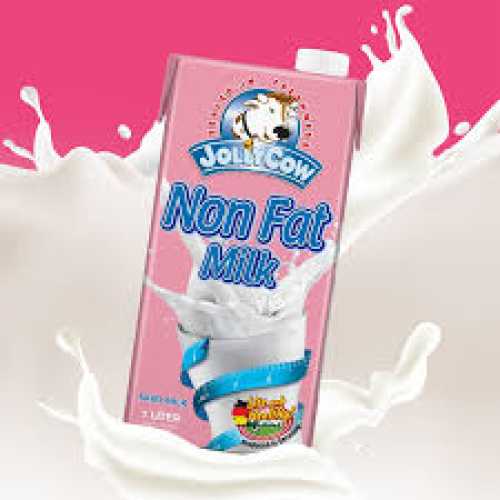 Jolly Cow Non Fat Milk (Germany) 1L